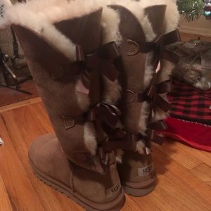Bailey bow tall Uggs
